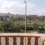 شقة بفيلا بالتجمع الاول القاهرة الجديدة