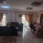 شقة بفيلا بالتجمع الاول القاهرة الجديدة